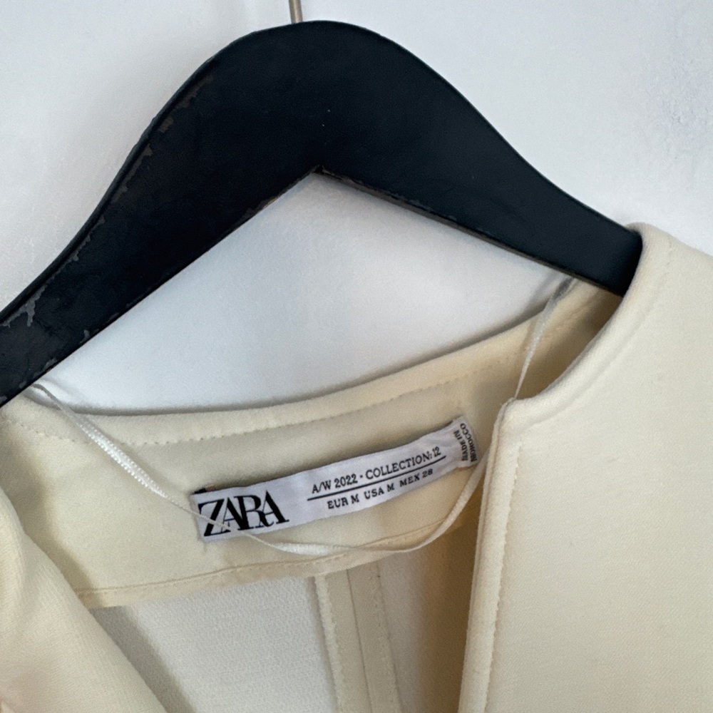 ZARA - contemporary Cream Long-Sleeve Sheath Dress. Medium - Picture 3 of 7